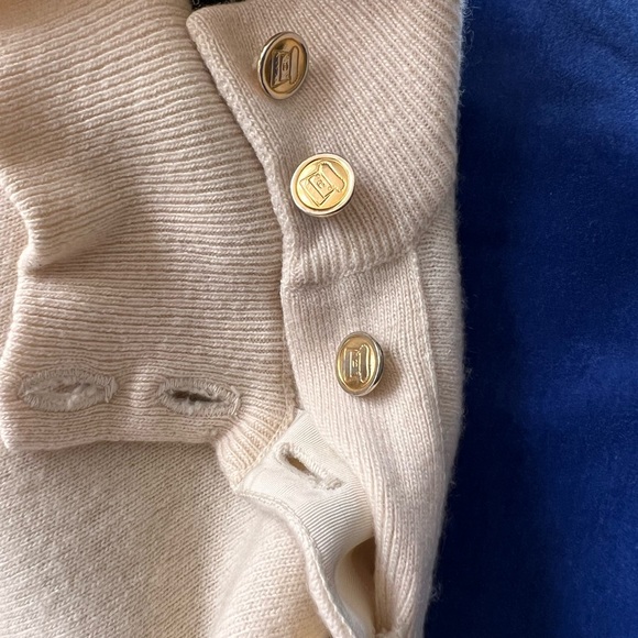 Chanel vintage 100% cashmere sweater size small - Picture 4 of 15